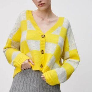 ZARA CHECKED KNIT CARDIGAN
